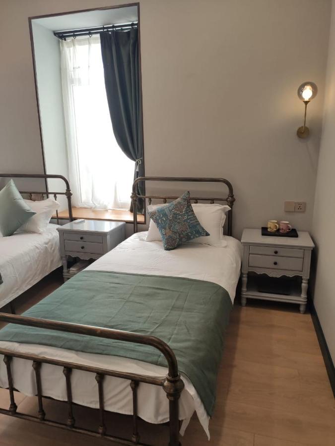 Qin Boutique Hotel 第比利斯 外观 照片