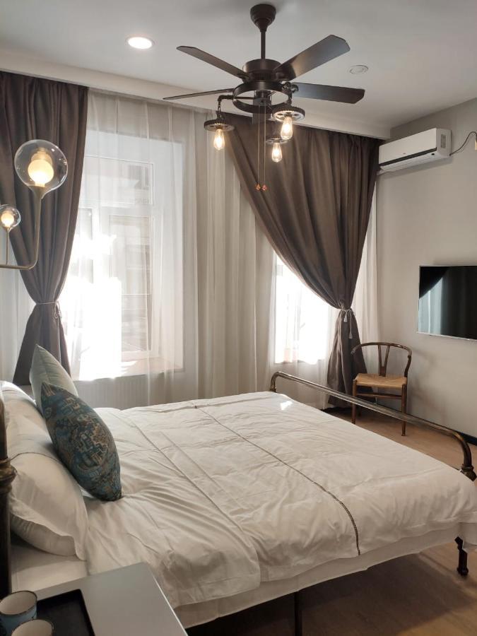 Qin Boutique Hotel 第比利斯 外观 照片