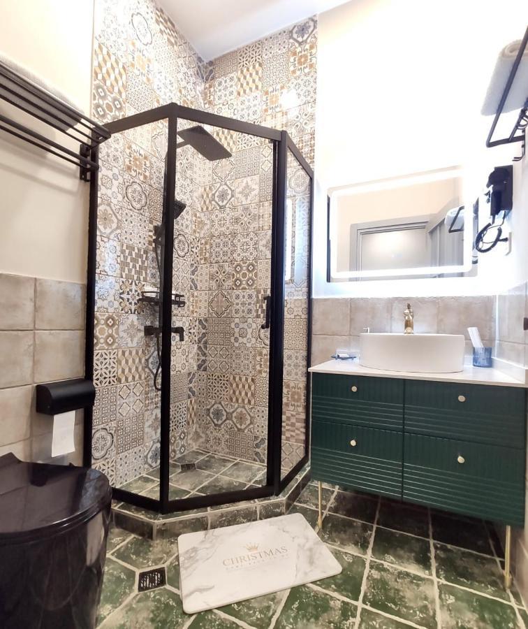 Qin Boutique Hotel 第比利斯 外观 照片