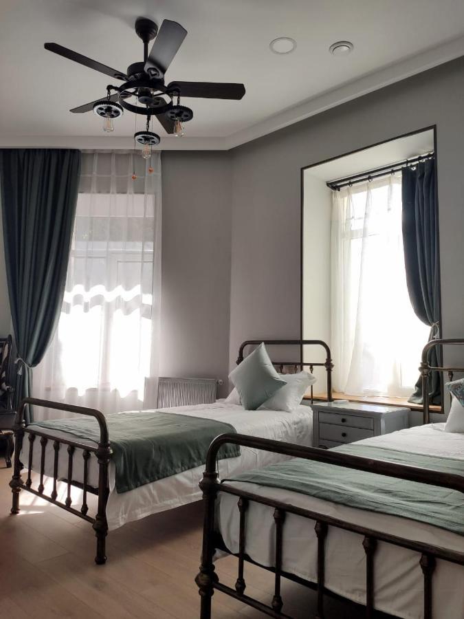 Qin Boutique Hotel 第比利斯 外观 照片