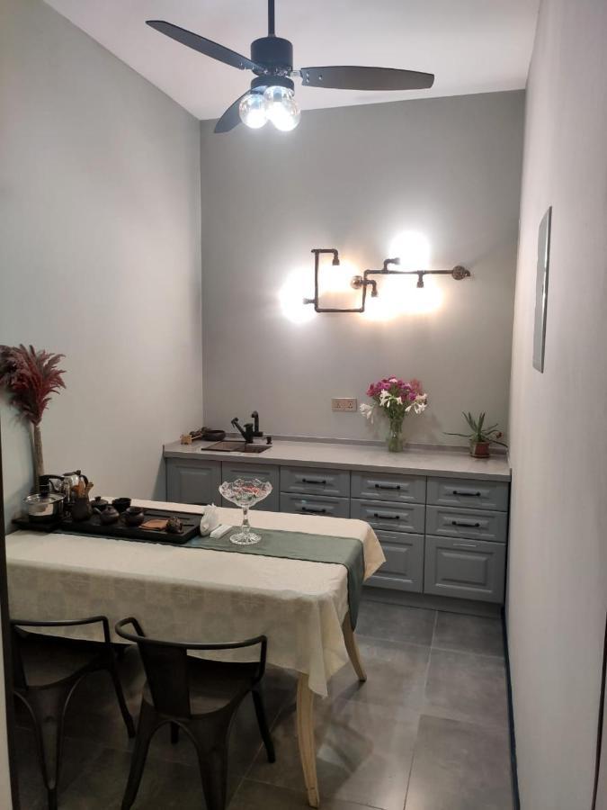 Qin Boutique Hotel 第比利斯 外观 照片