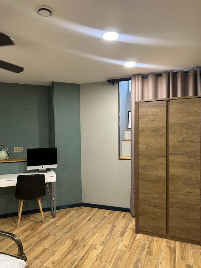 Qin Boutique Hotel 第比利斯 外观 照片